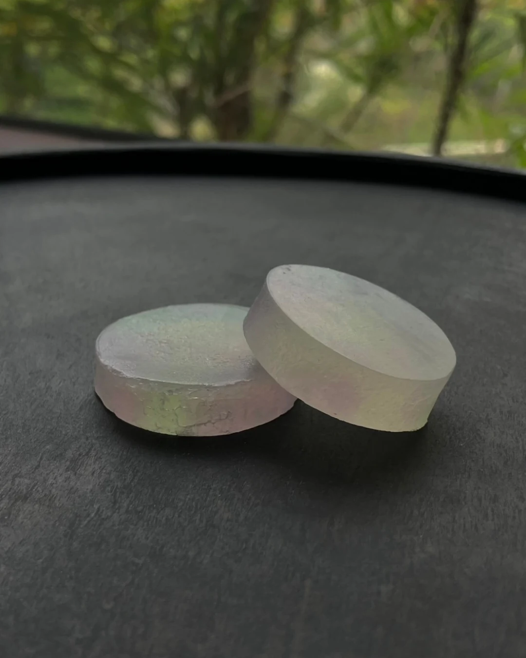 白く透き通る季節の干菓子